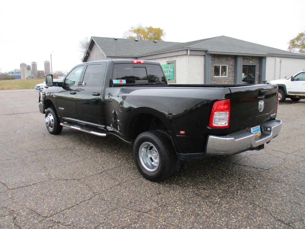 RAM 3500 Tradesman Crew Cab 4WD DRW 2022 RAM 3500 Tradesman Crew Cab 4WD DRW 2022