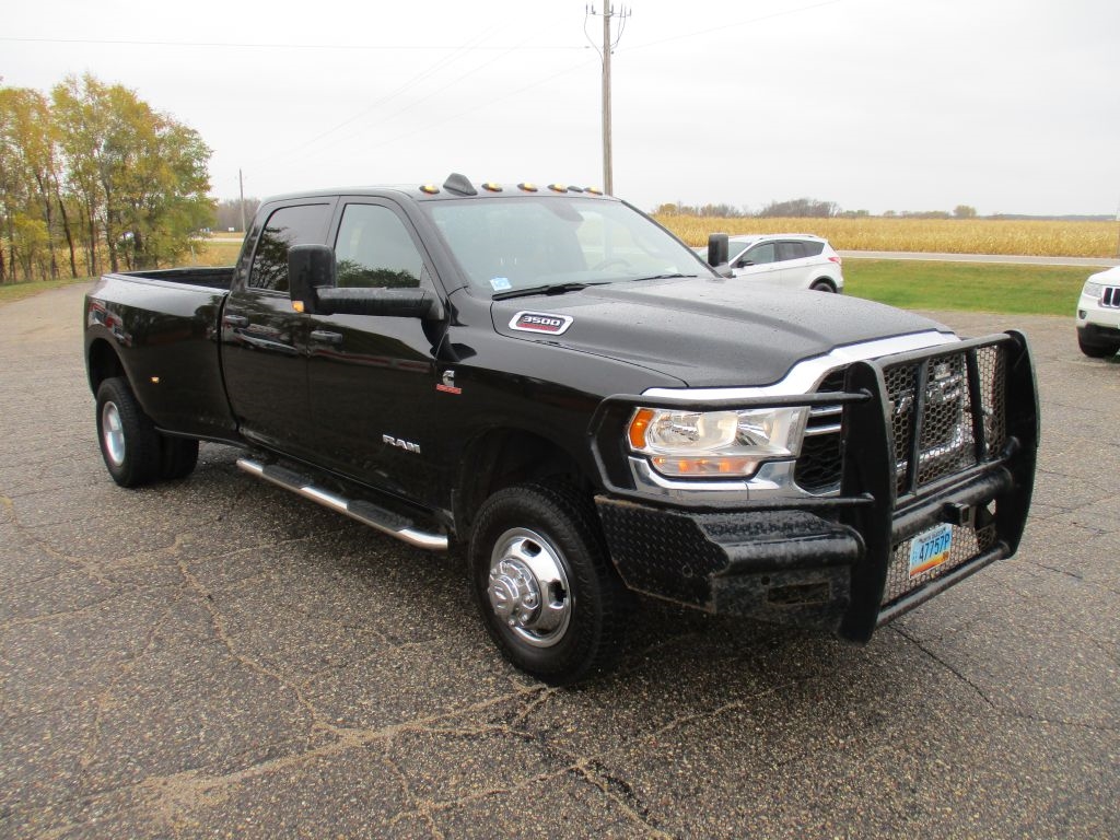 RAM 3500 Tradesman Crew Cab 4WD DRW 2022 RAM 3500 Tradesman Crew Cab 4WD DRW 2022