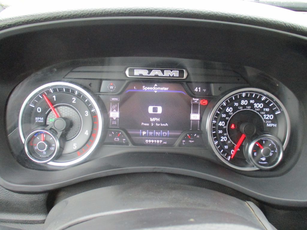 RAM 3500 Tradesman Crew Cab 4WD DRW 2022 RAM 3500 Tradesman Crew Cab 4WD DRW 2022