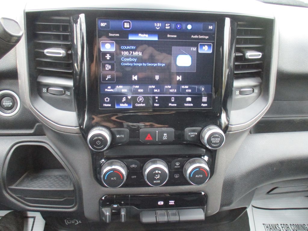 RAM 3500 Tradesman Crew Cab 4WD DRW 2022 RAM 3500 Tradesman Crew Cab 4WD DRW 2022