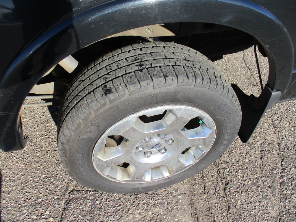 Ford F-150 XL SuperCrew 5.5-ft. Bed 4WD 2012