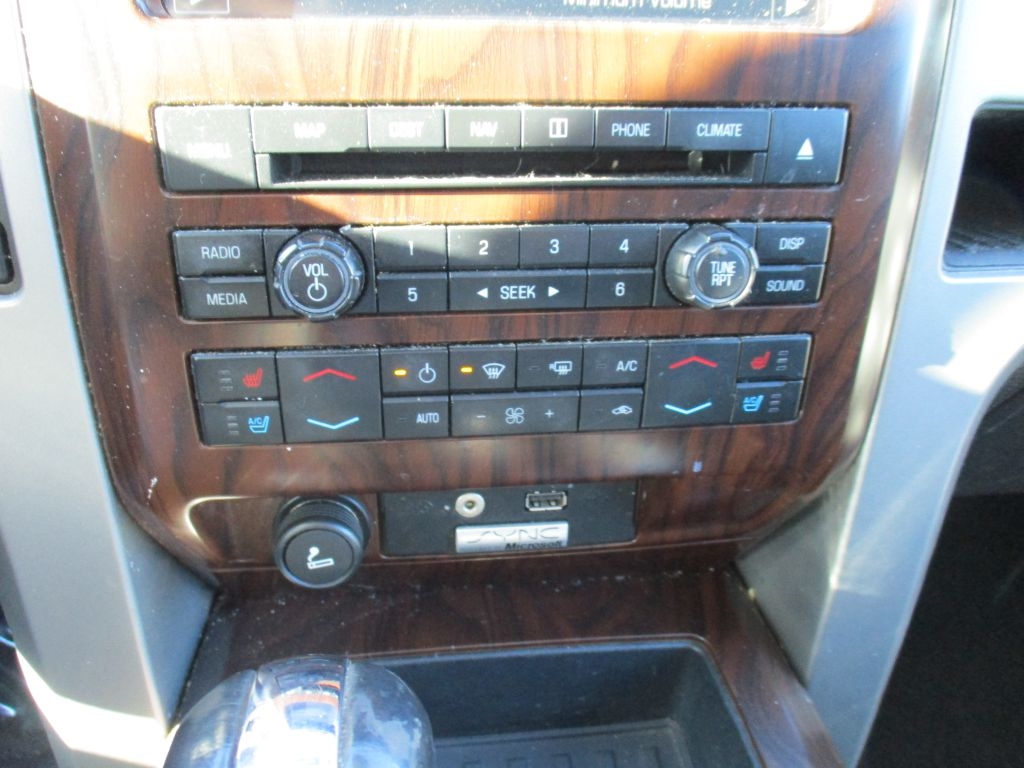 Ford F-150 XL SuperCrew 5.5-ft. Bed 4WD 2012