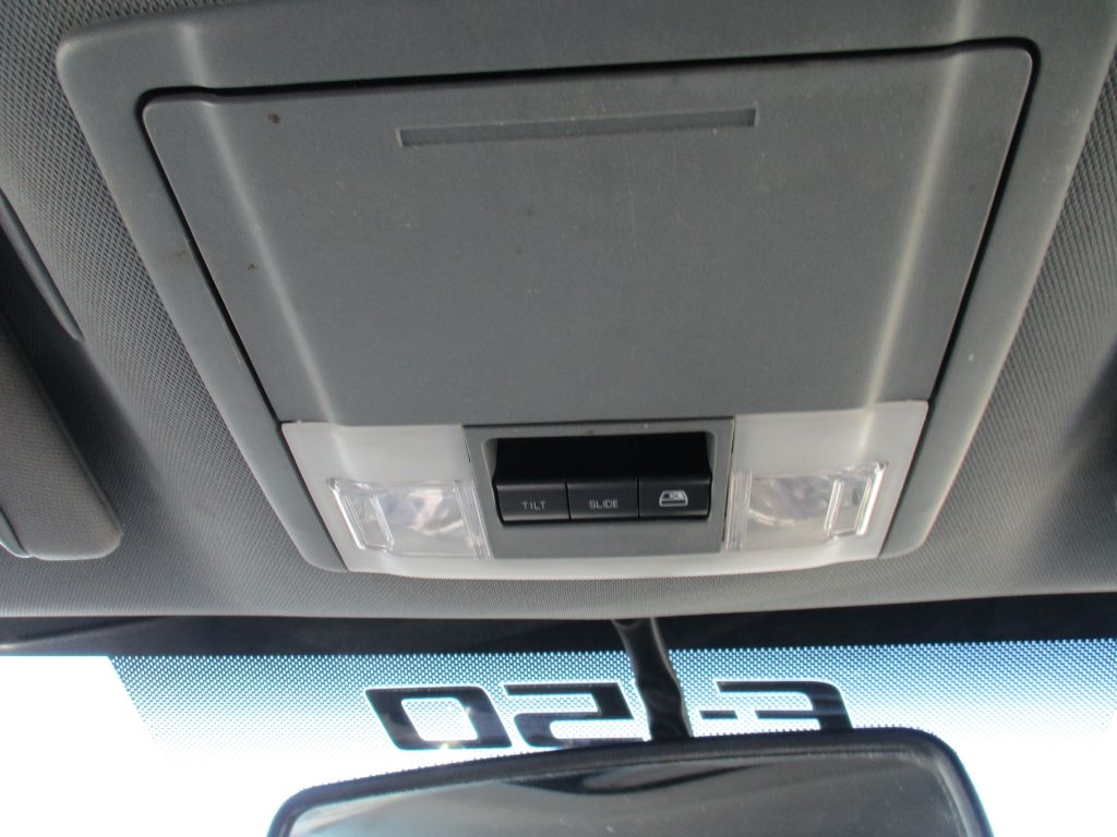 Ford F-150 XL SuperCrew 5.5-ft. Bed 4WD 2012