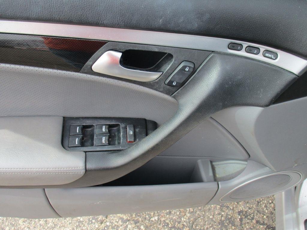 Acura TL 5-Speed AT 2006