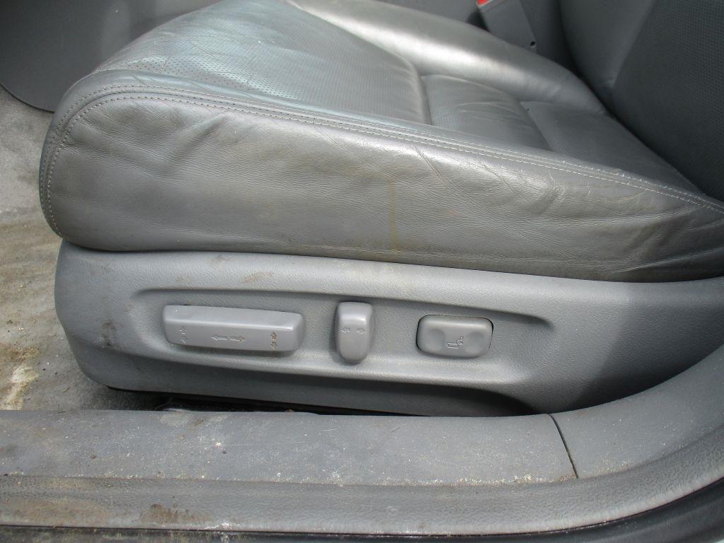 Acura TL 5-Speed AT 2006