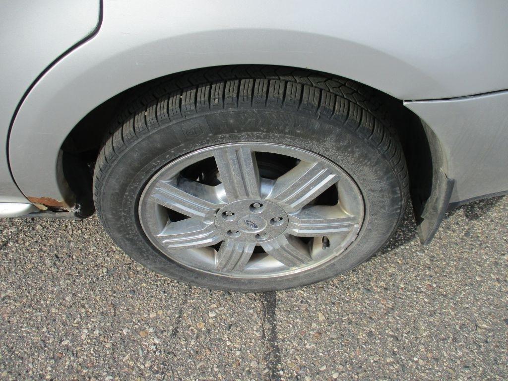 Ford Taurus Limited AWD 2008