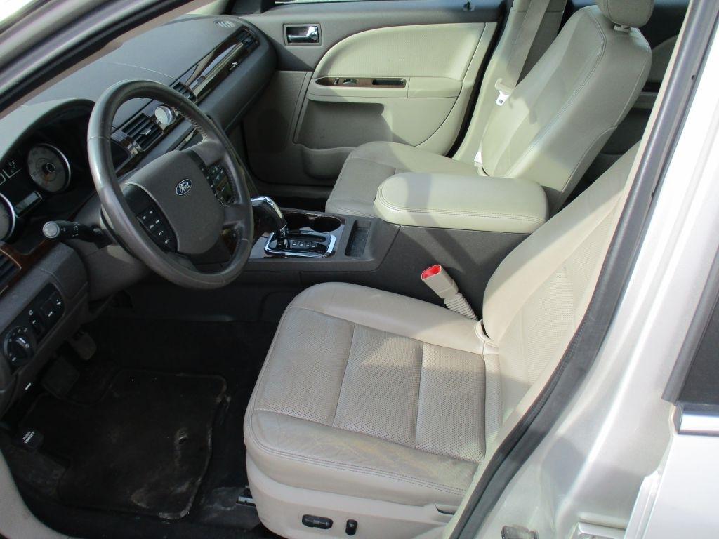 Ford Taurus Limited AWD 2008