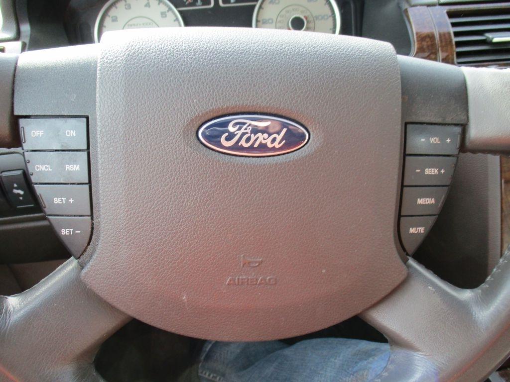 Ford Taurus Limited AWD 2008