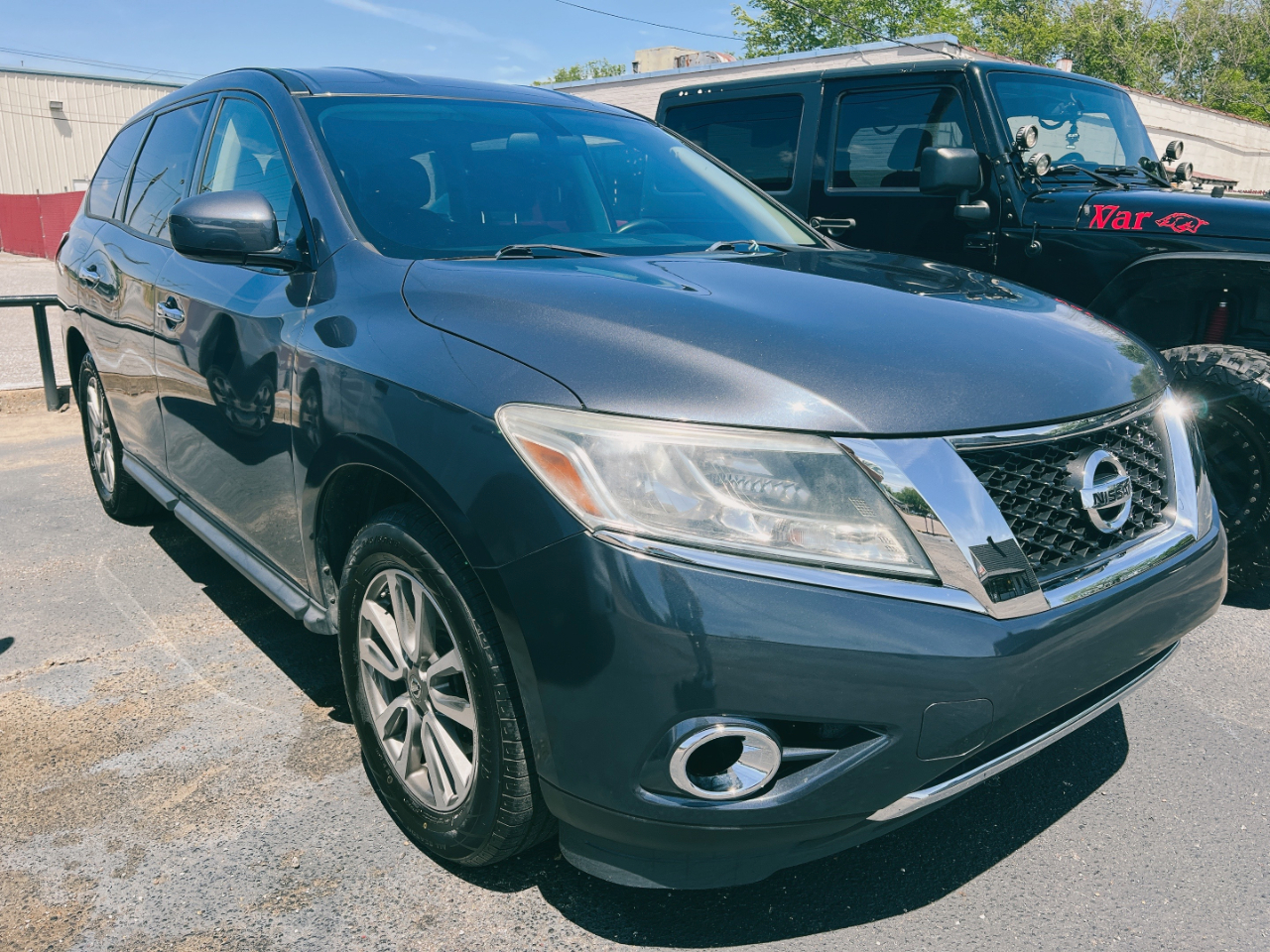 Used 2014 Nissan Pathfinder SV for Sale in Southaven MS 38671 Cook Auto
