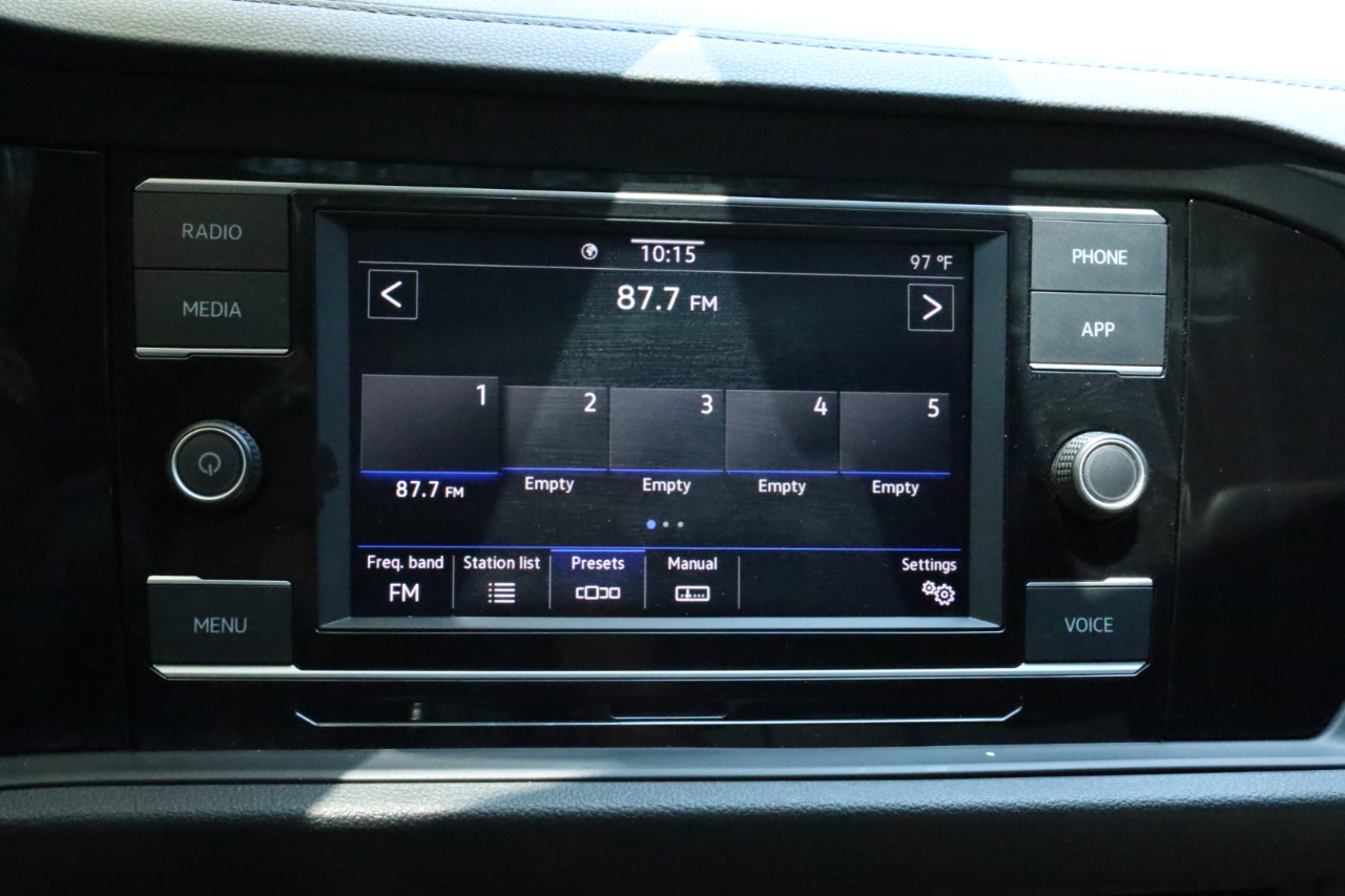 2020 Volkswagen Jetta 1.4T R-Line photo 7
