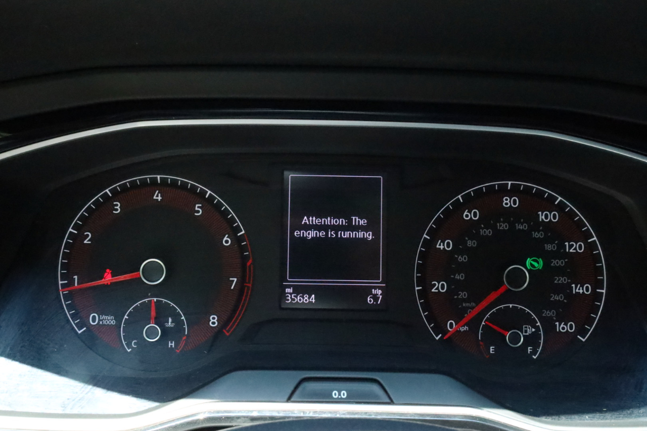 2020 Volkswagen Jetta 1.4T R-Line photo 19