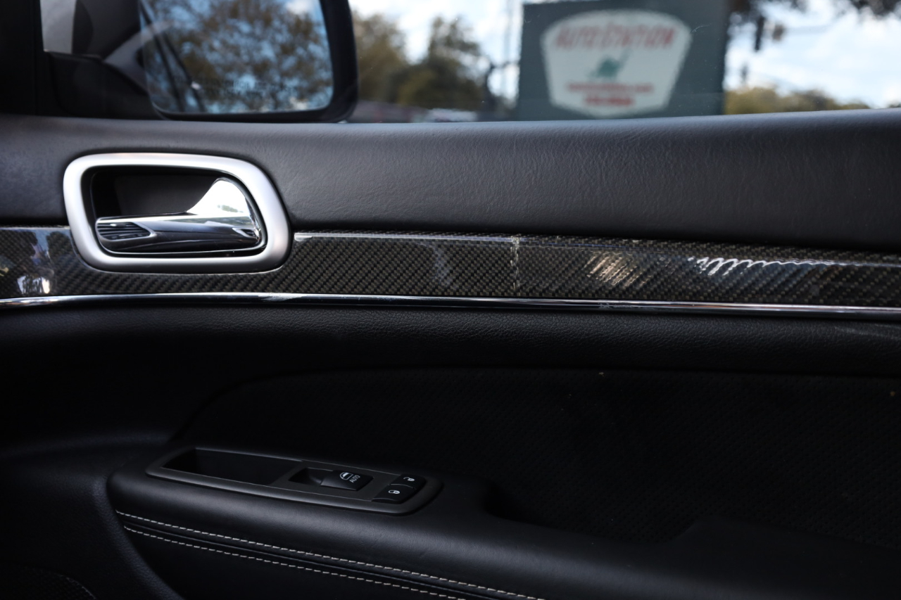 2012 Jeep Grand Cherokee SRT8 photo 9