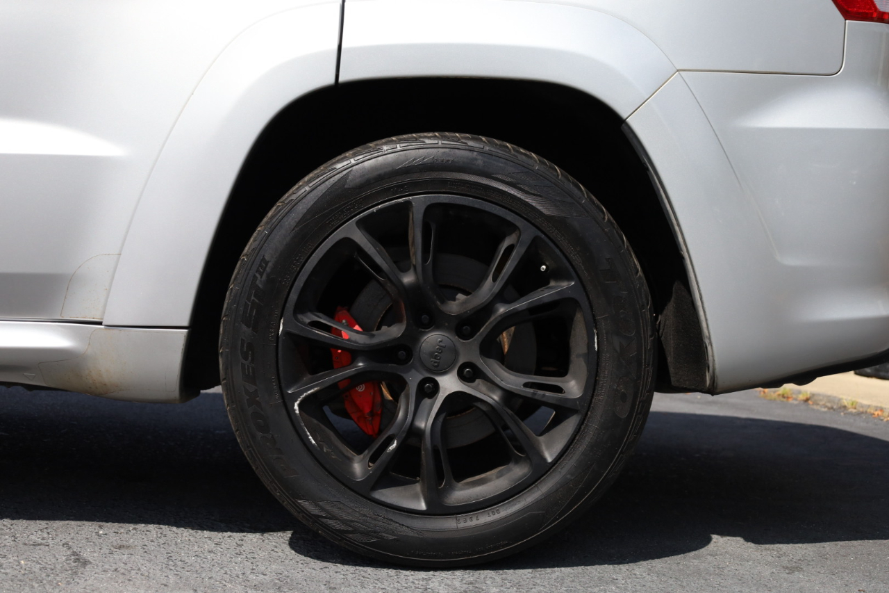 2012 Jeep Grand Cherokee SRT8 photo 22