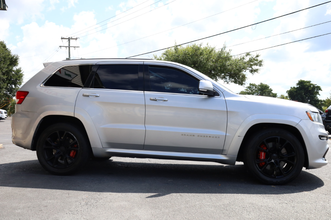 2012 Jeep Grand Cherokee SRT8 photo 26