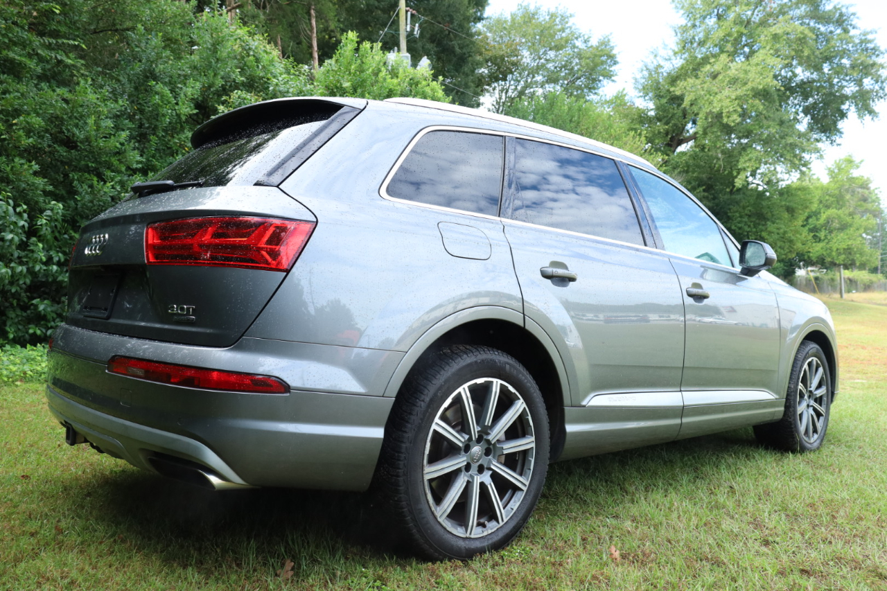 2018 Audi Q7 3.0T Prestige photo 2