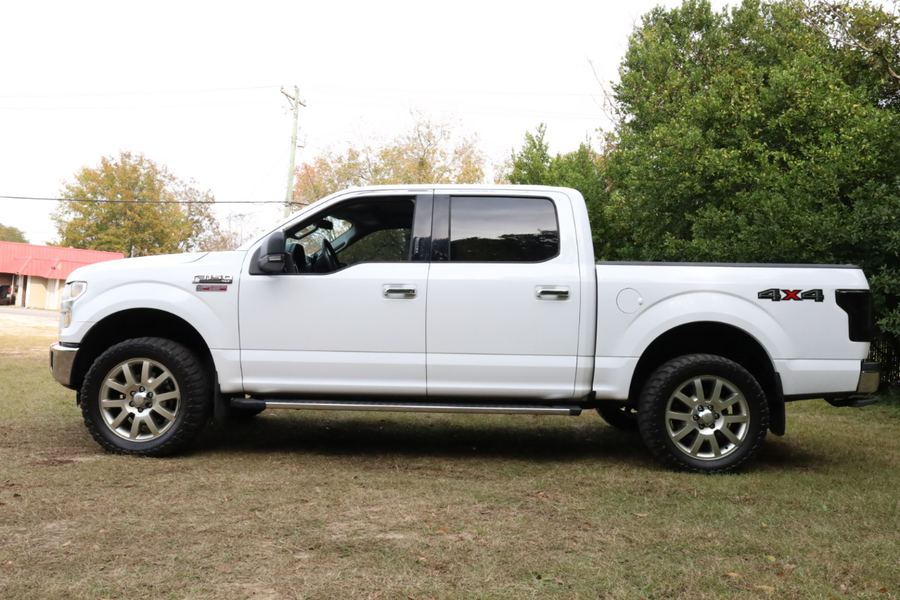2016 Ford F-150 XLT photo 2