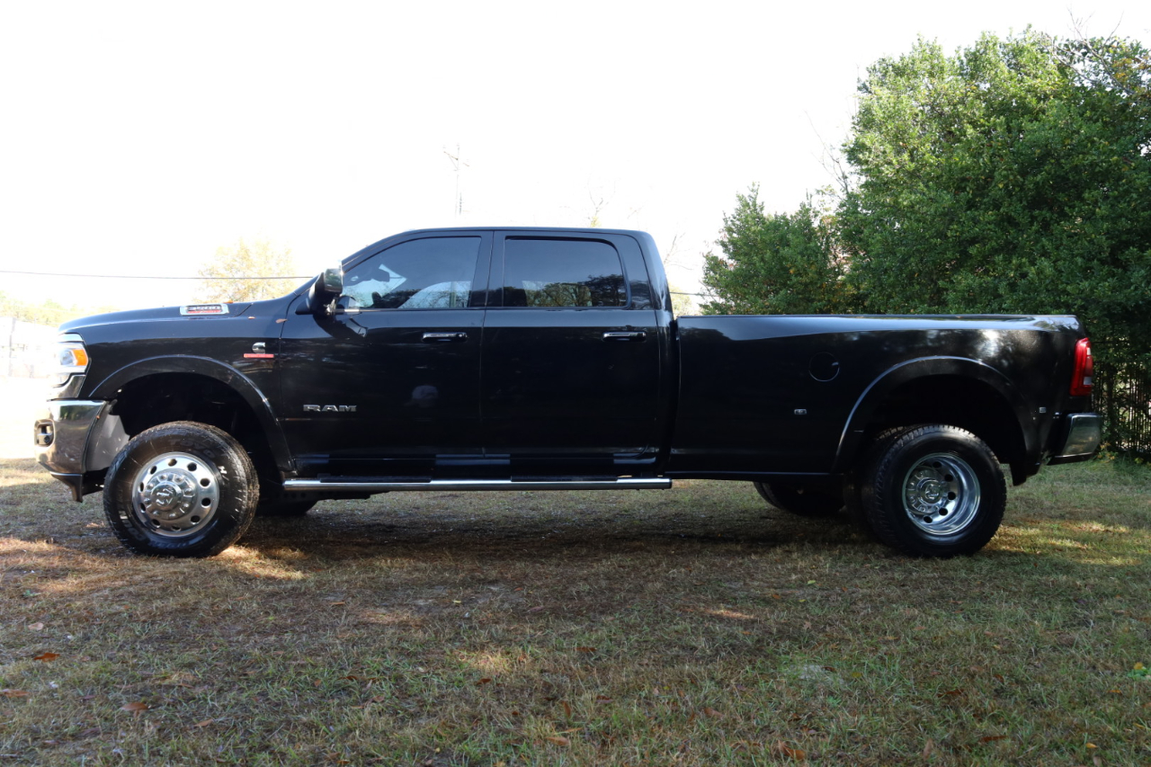 2019 Ram 3500 Laramie photo 2