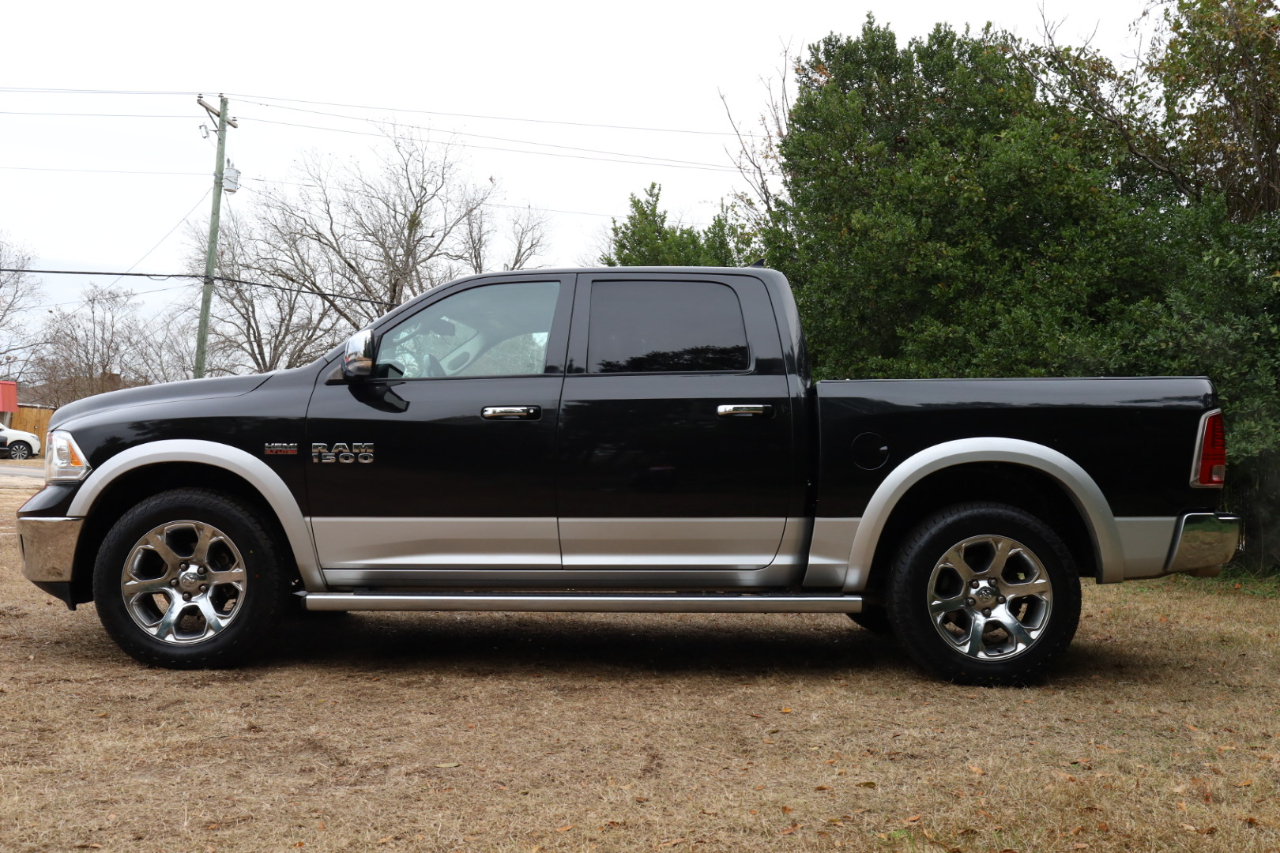 RAM 1500 Laramie Crew Cab SWB 4WD 2016