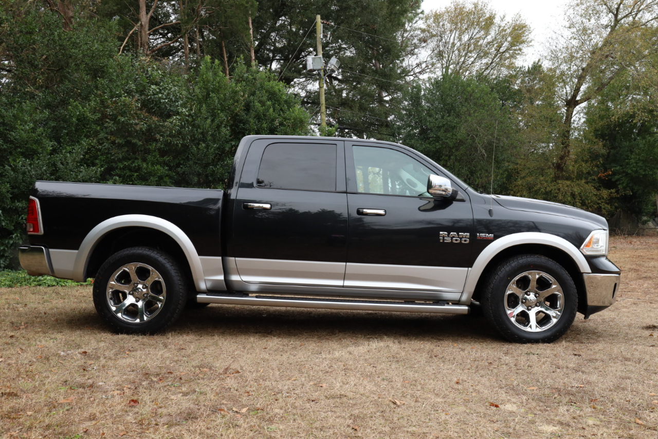 RAM 1500 Laramie Crew Cab SWB 4WD 2016