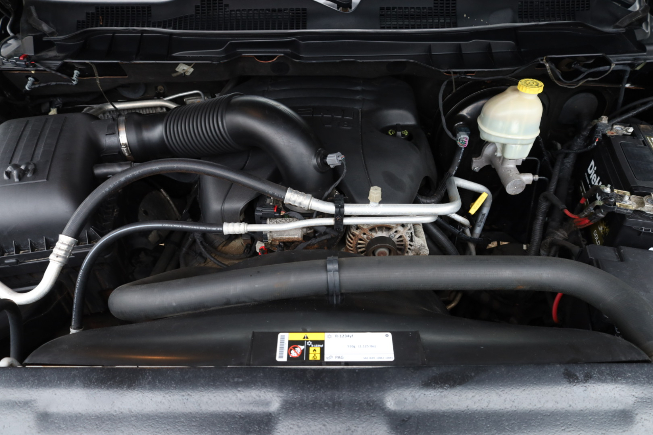 RAM 1500 Laramie Crew Cab SWB 4WD 2016