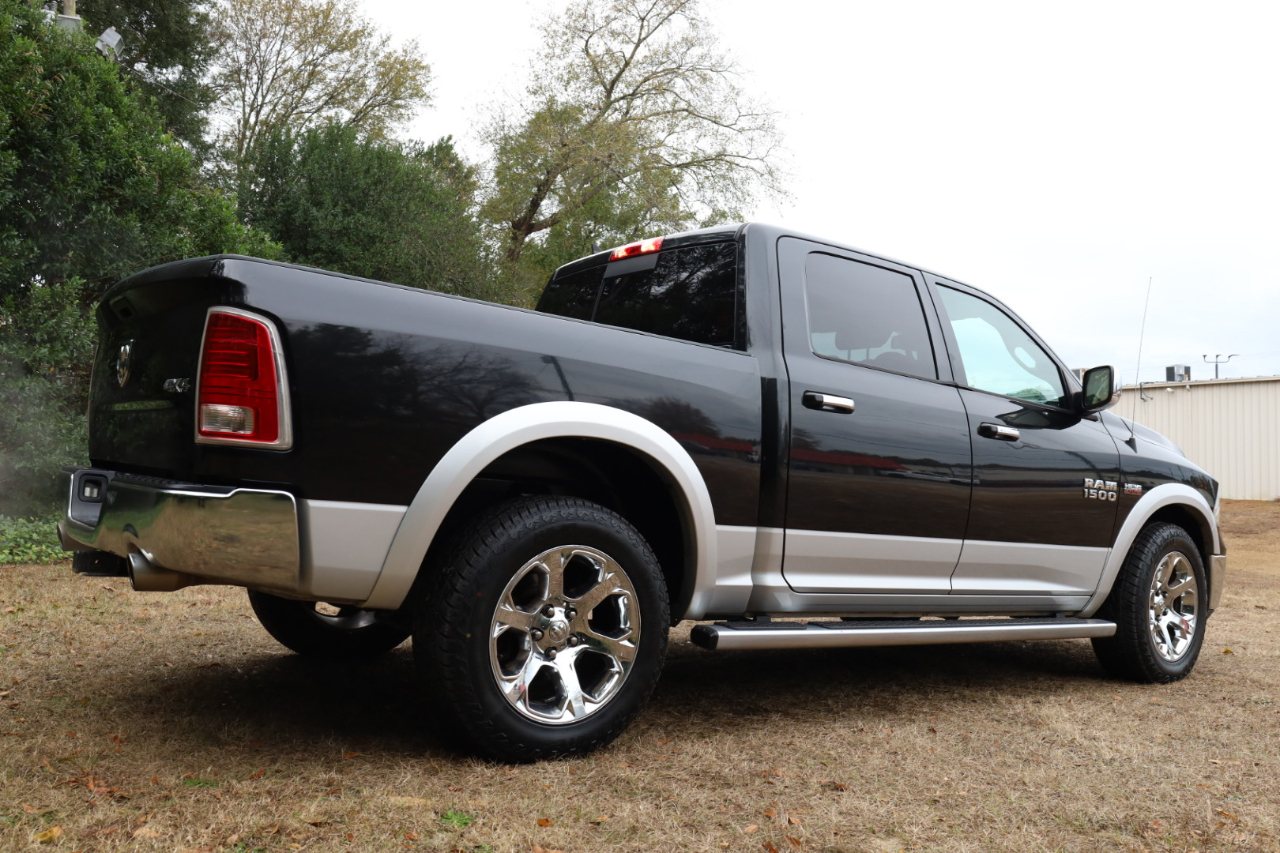 RAM 1500 Laramie Crew Cab SWB 4WD 2016