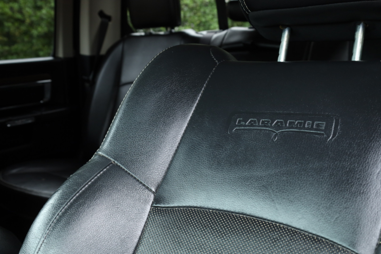 RAM 1500 Laramie Crew Cab SWB 4WD 2016