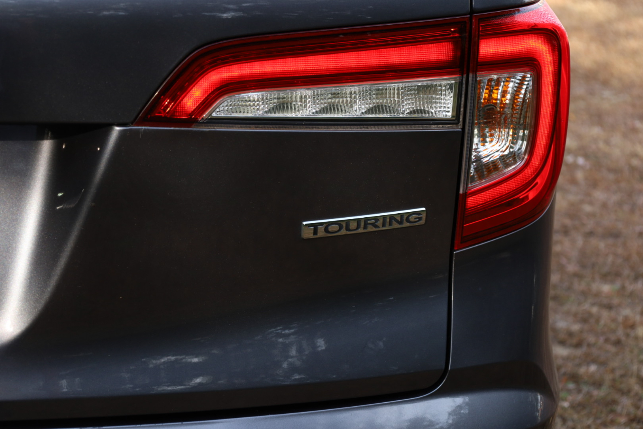 Honda Pilot Touring 2WD 2021