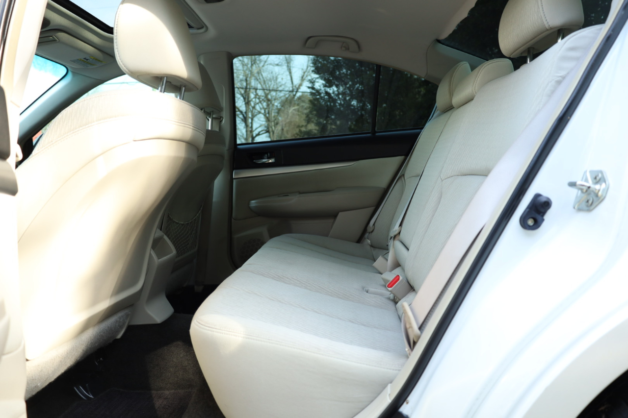 Subaru Legacy 2.5i Premium 2011