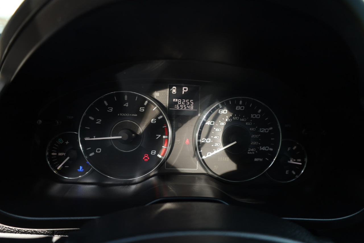 Subaru Legacy 2.5i Premium 2011