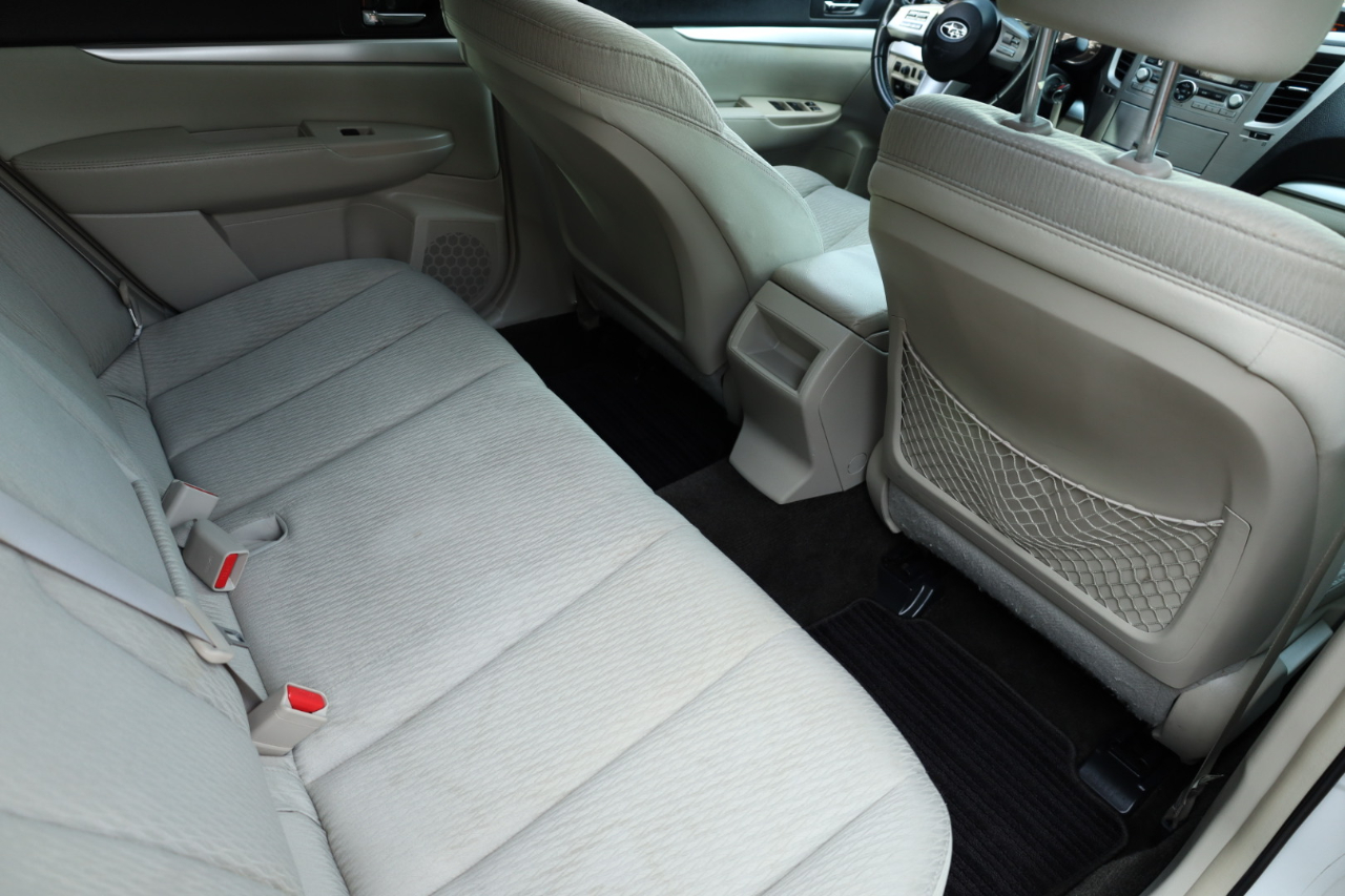 Subaru Legacy 2.5i Premium 2011