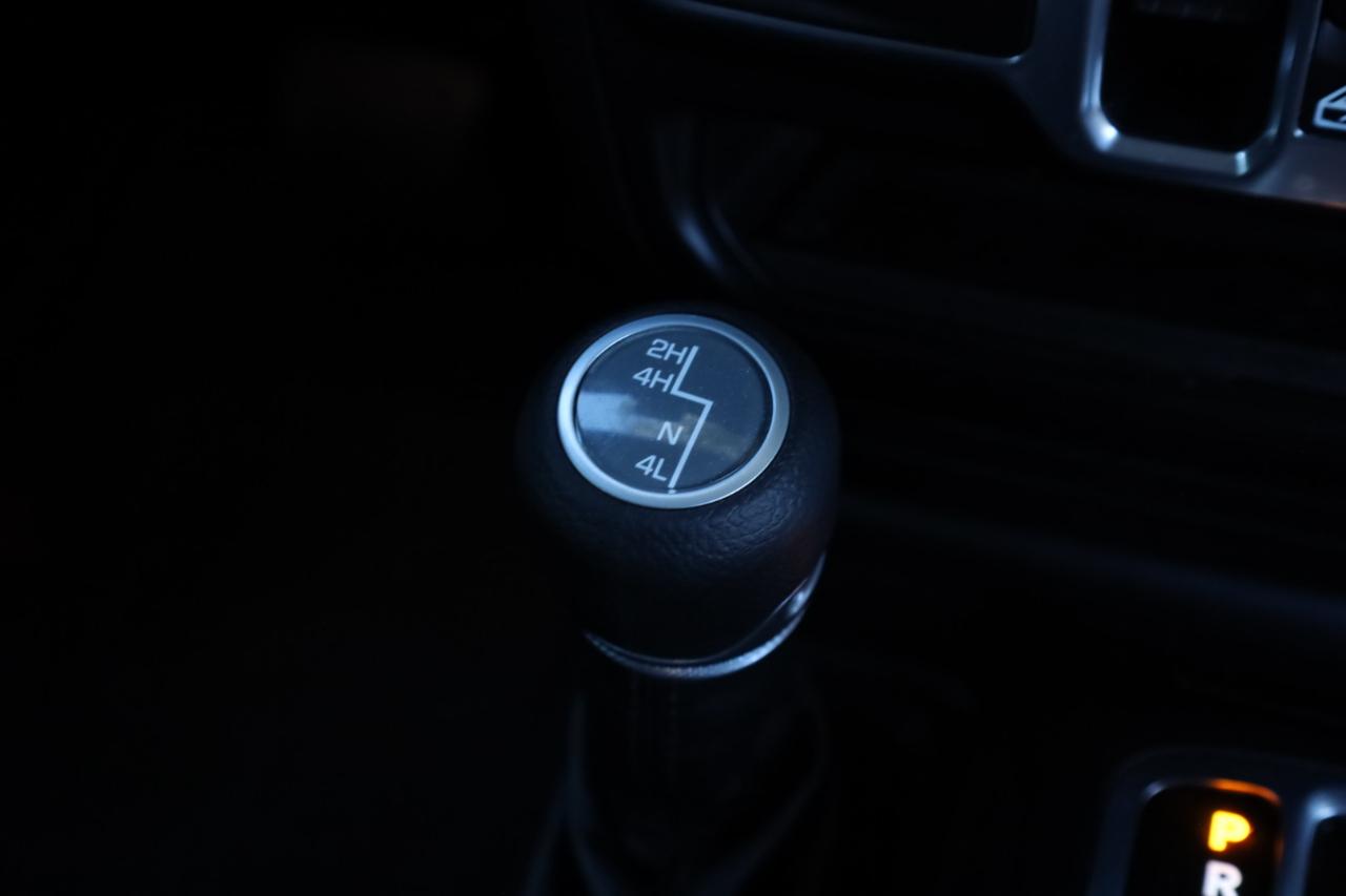 Jeep Wrangler Unlimited Sport 2018