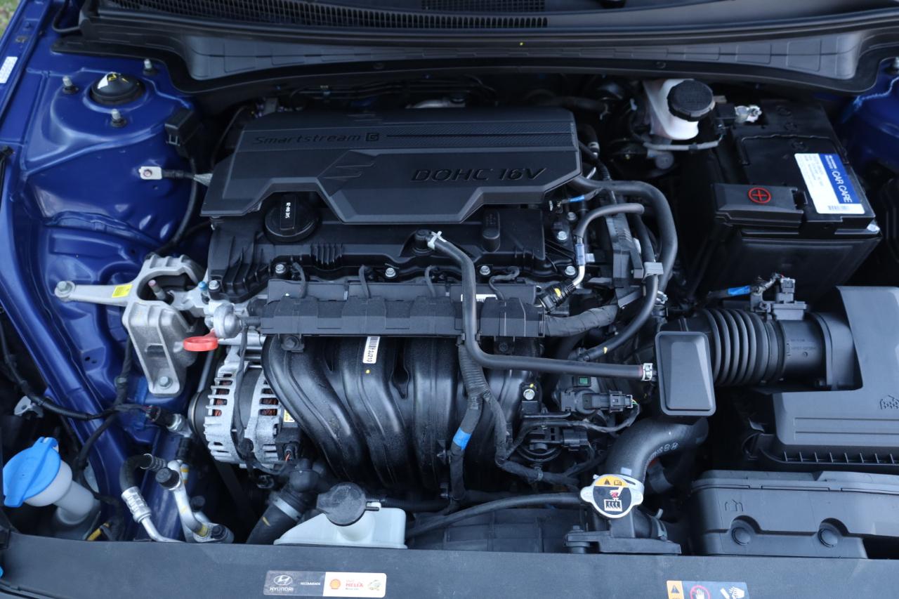 Hyundai Elantra SEL 2023