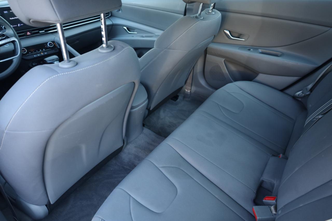 Hyundai Elantra SEL 2023