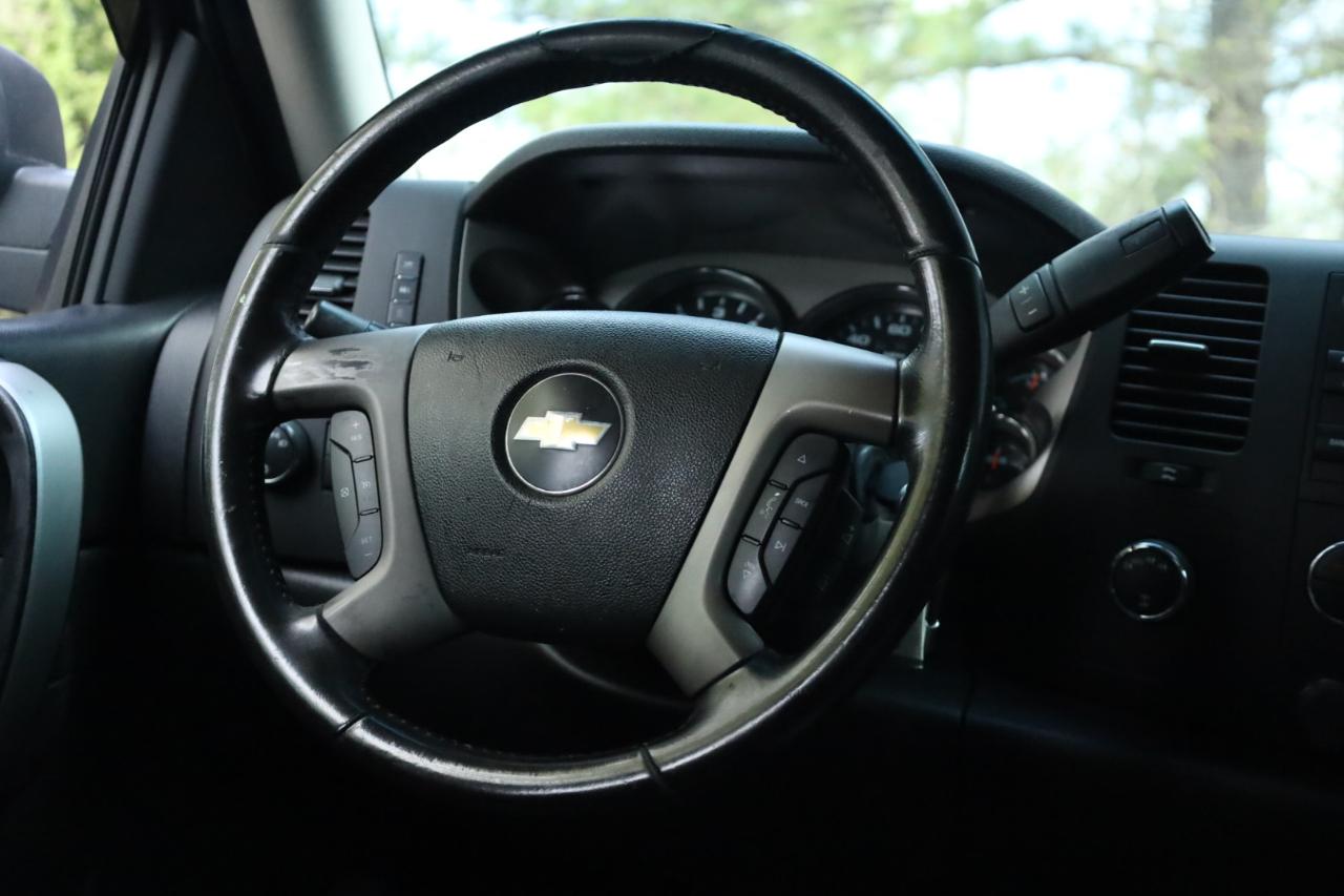 Chevrolet Silverado 1500 LT Crew Cab 4WD 2013