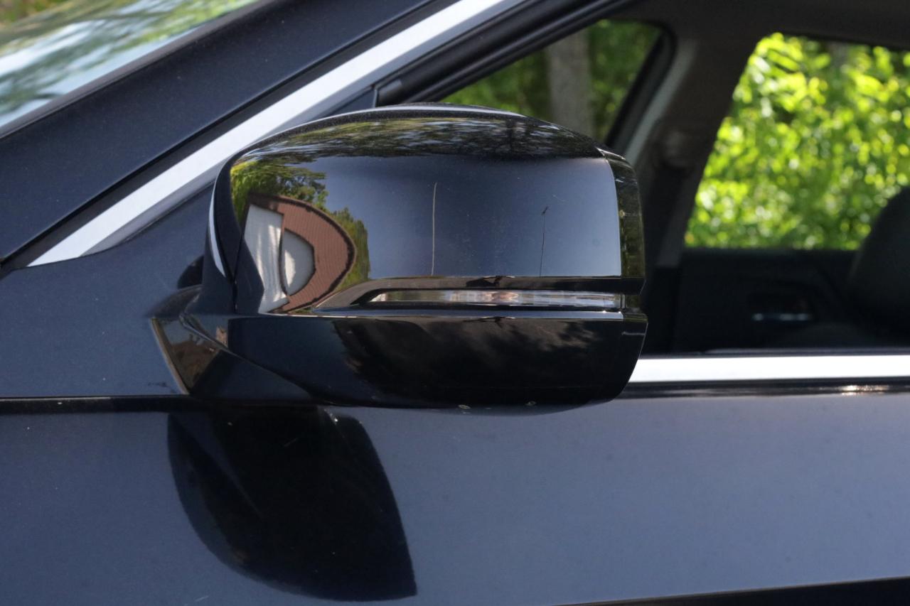 Honda Accord EX-L Sedan V6 CVT w/ Honda Sensing 6-Spd AT 2016