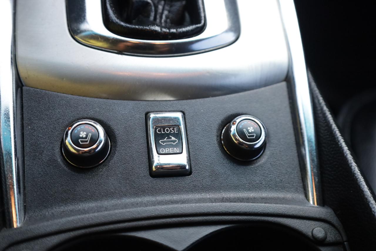 Infiniti G Convertible G37 2012