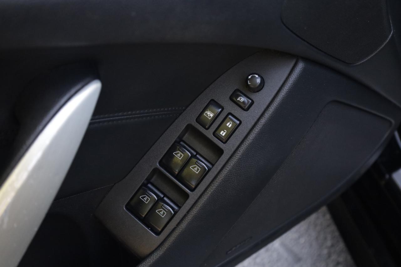 Infiniti G Convertible G37 2012