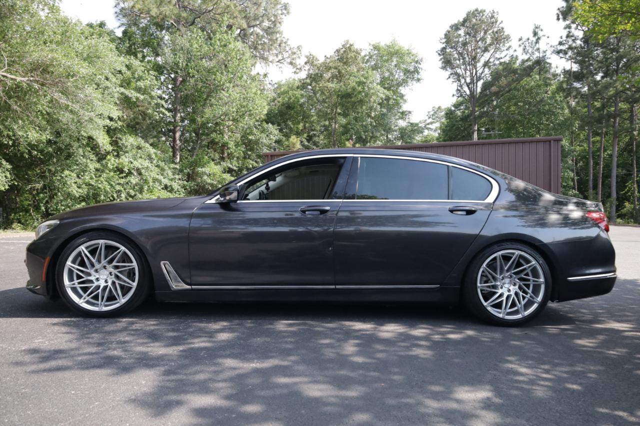 BMW 7-Series Alpina B7 xDrive 2017