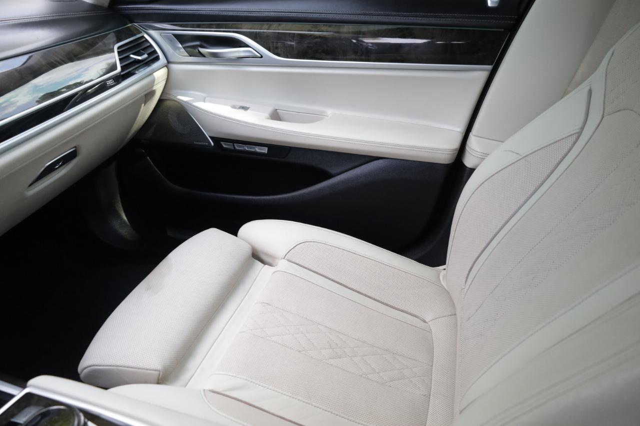 BMW 7-Series Alpina B7 xDrive 2017