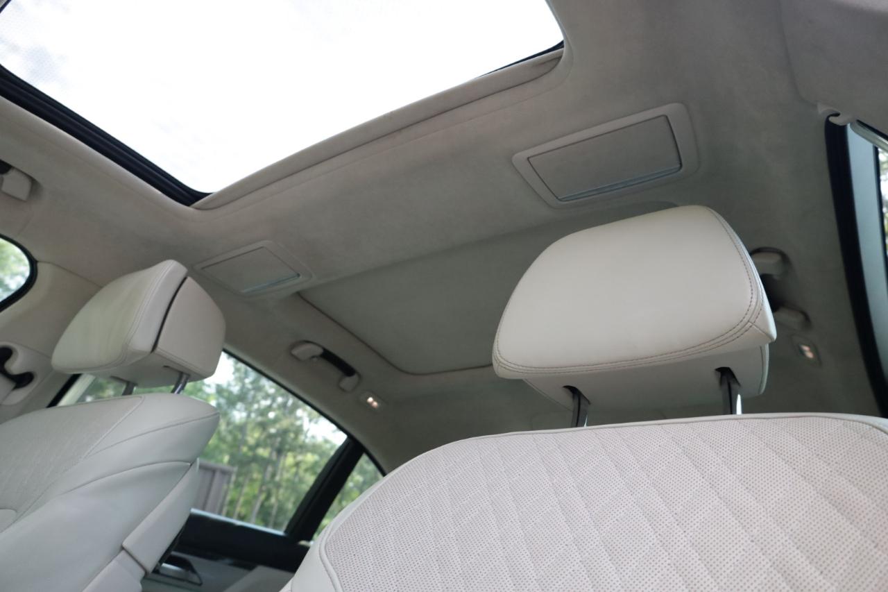 BMW 7-Series Alpina B7 xDrive 2017