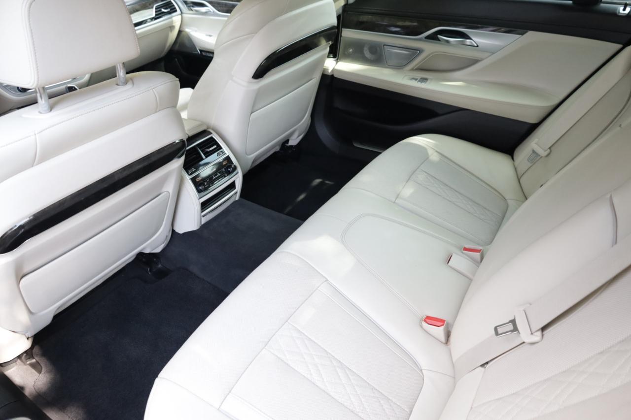 BMW 7-Series Alpina B7 xDrive 2017