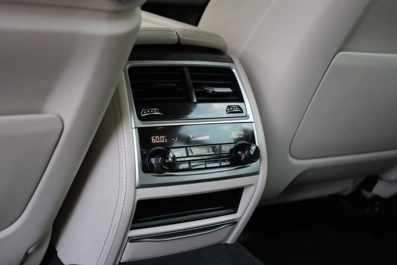 BMW 7-Series Alpina B7 xDrive 2017