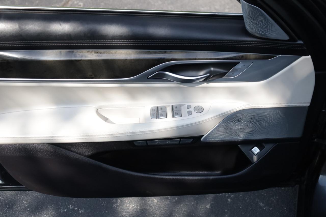 BMW 7-Series Alpina B7 xDrive 2017