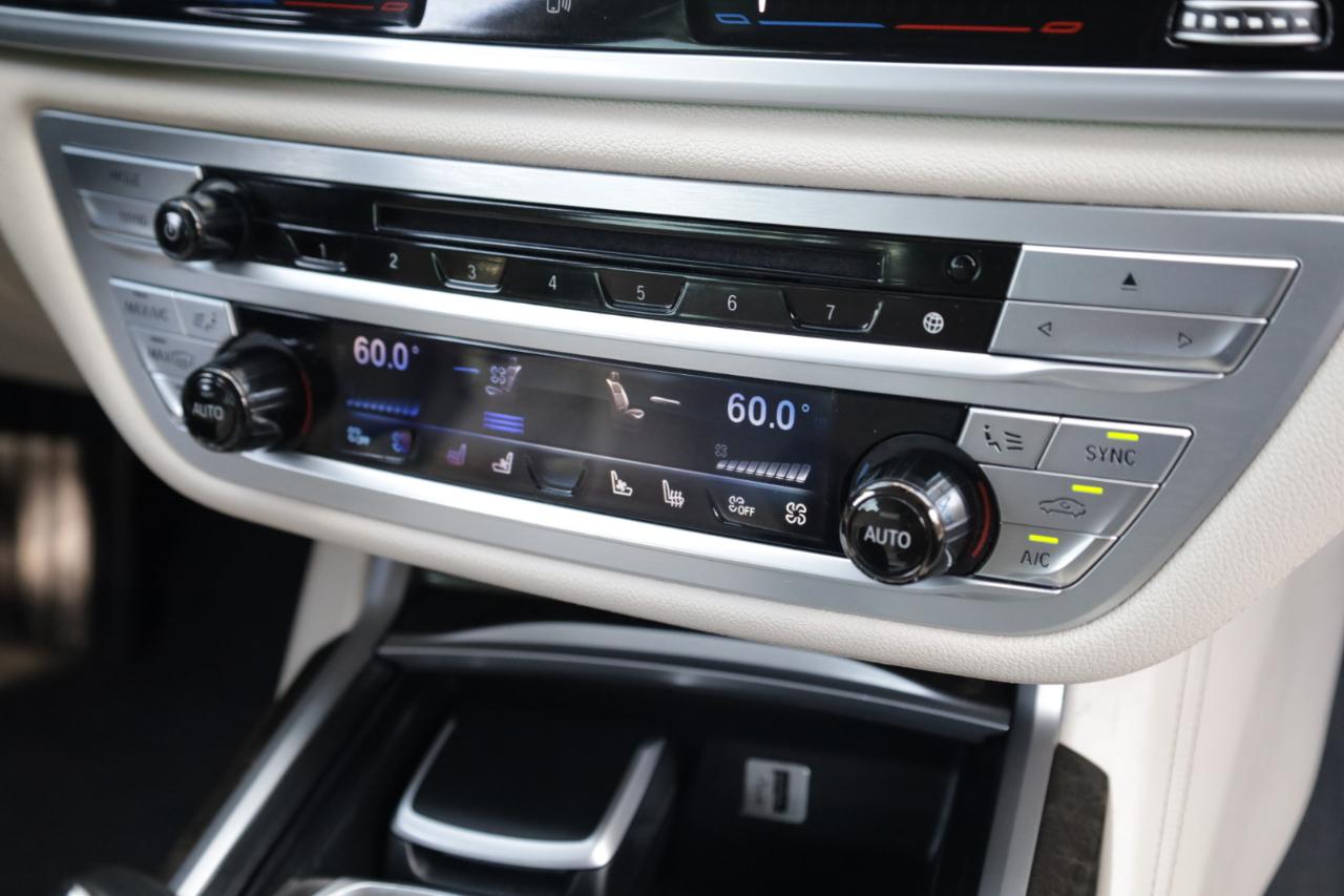 BMW 7-Series Alpina B7 xDrive 2017