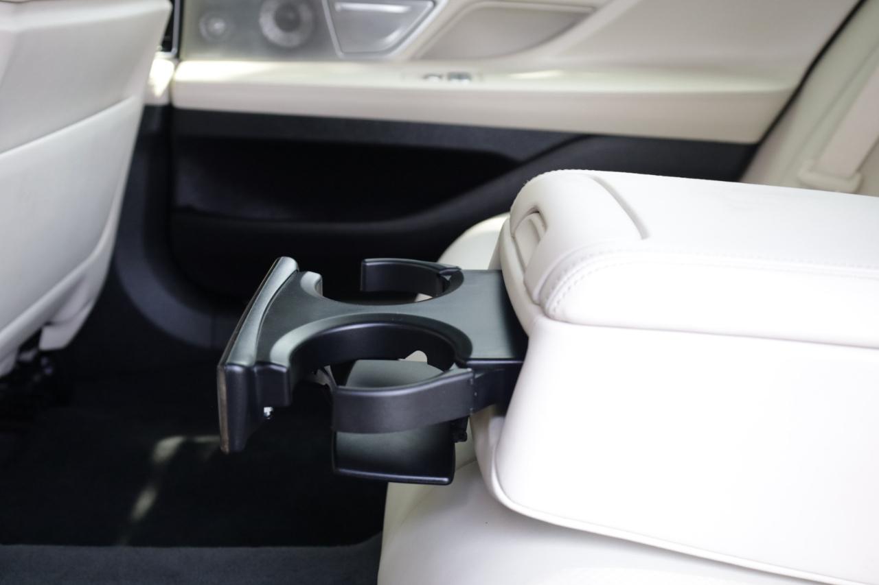 BMW 7-Series Alpina B7 xDrive 2017