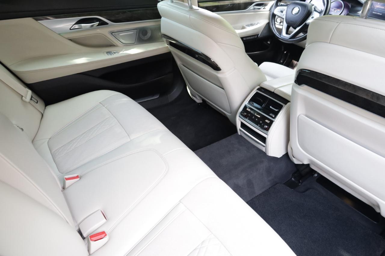 BMW 7-Series Alpina B7 xDrive 2017