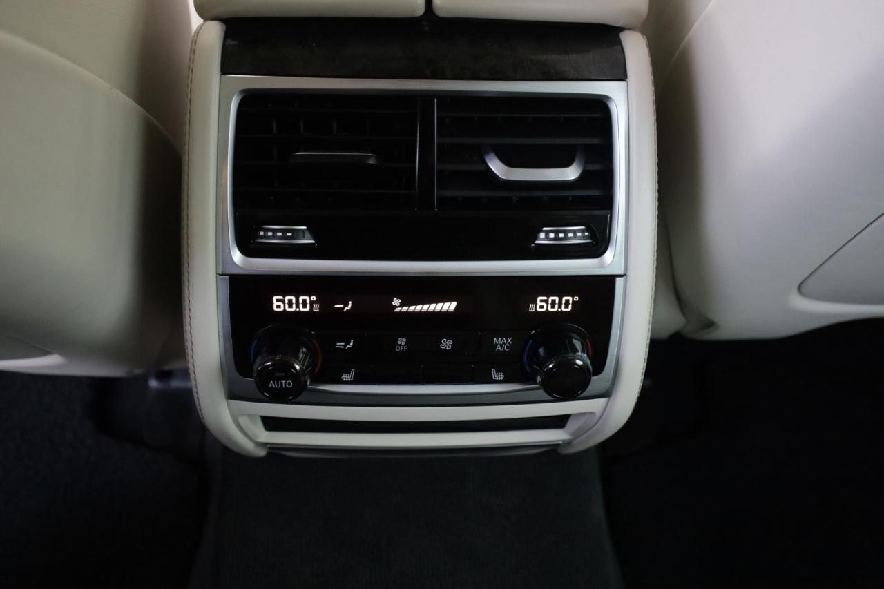 BMW 7-Series Alpina B7 xDrive 2017