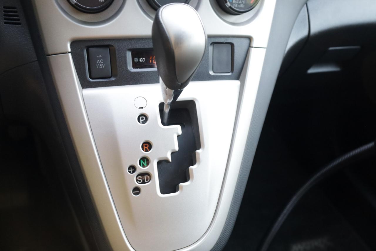 Toyota Matrix S 5-Speed AT 2009