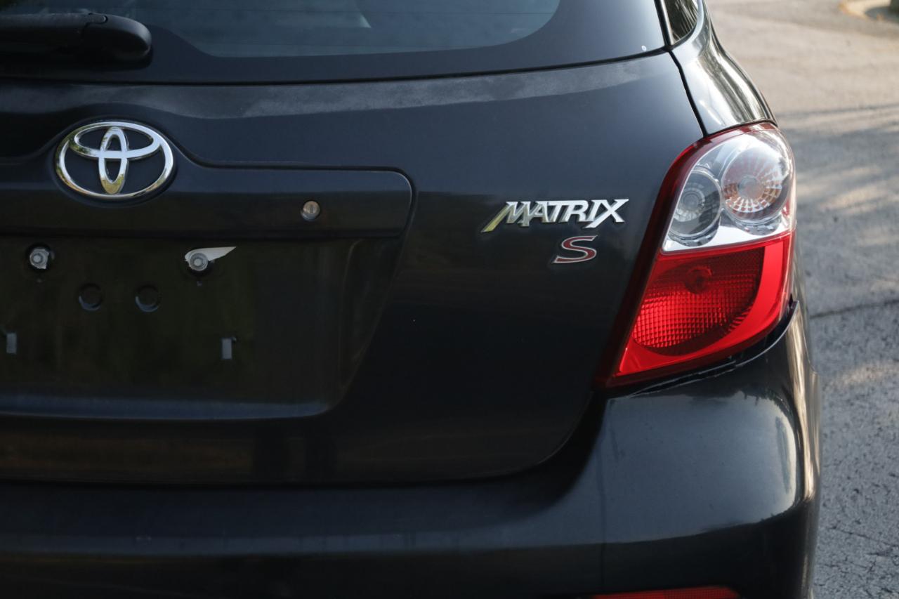 Toyota Matrix S 5-Speed AT 2009