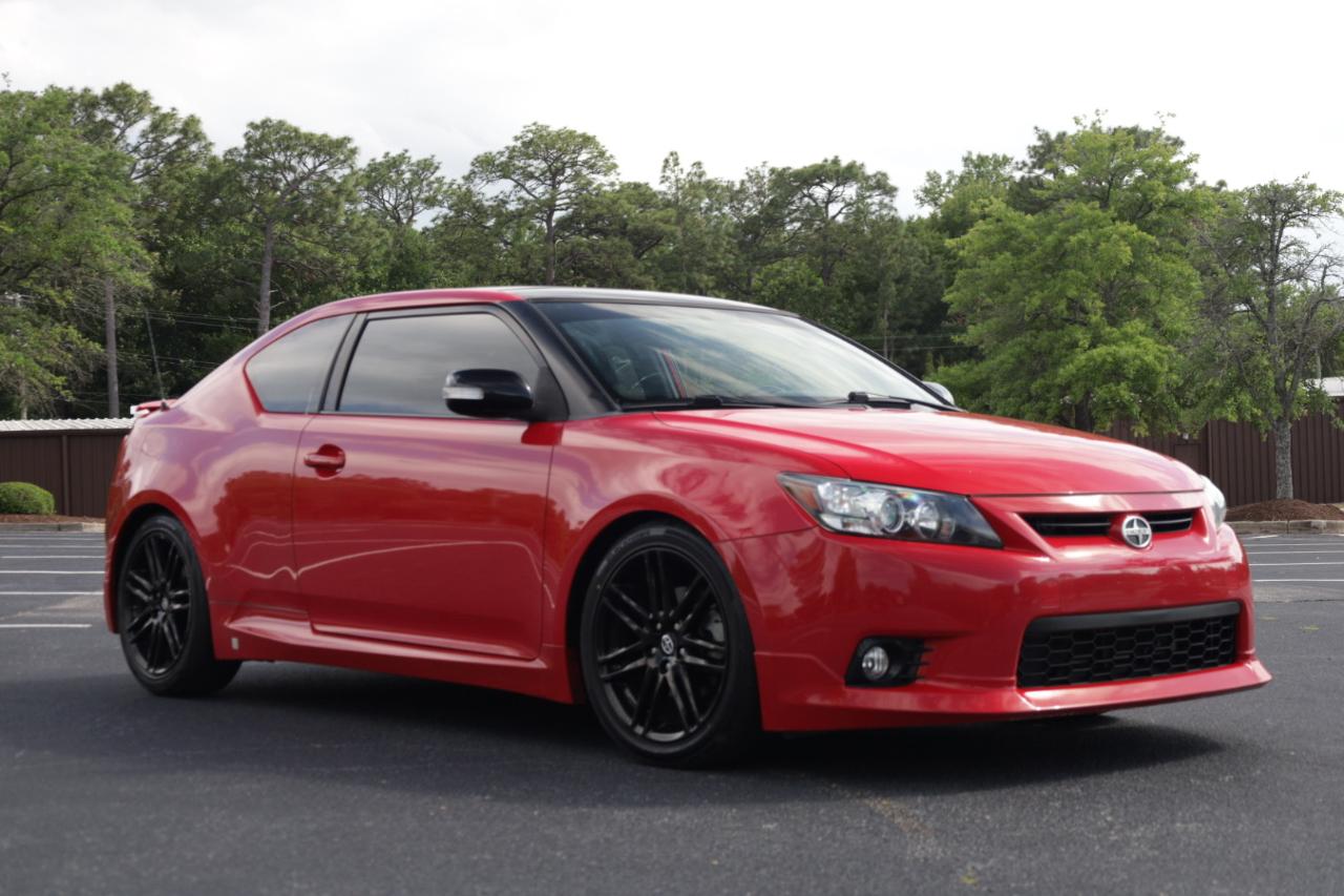 Scion tC Sports Coupe 6-Spd AT 2013